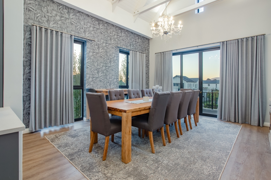 5 Bedroom Property for Sale in Val De Vie Estate Western Cape